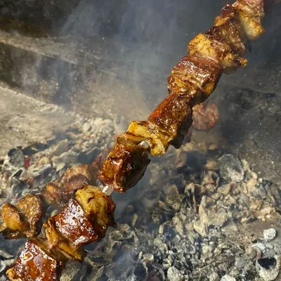Шашлык из бараньей печени с курдюком